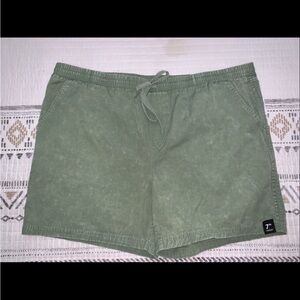No Boundaries Olive Green Shorts - Size 2X